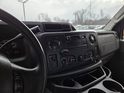 Used 2018 Ford E-350 and Econoline 350 Super Duty w/ Power Windows & Locks Group RWD image 16