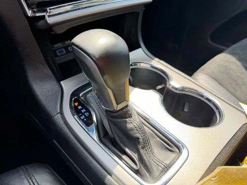 Used 2019 Jeep Grand Cherokee Laredo w/ Laredo X Package image 22