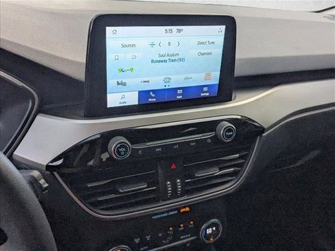 Used 2020 Ford Escape SE image 8