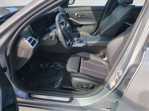 Certified 2025 BMW 330i Sedan w/ Premium Package image 17