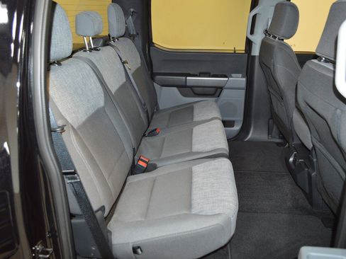 Used 2022 Ford F150 XLT w/ XTR Package image 12