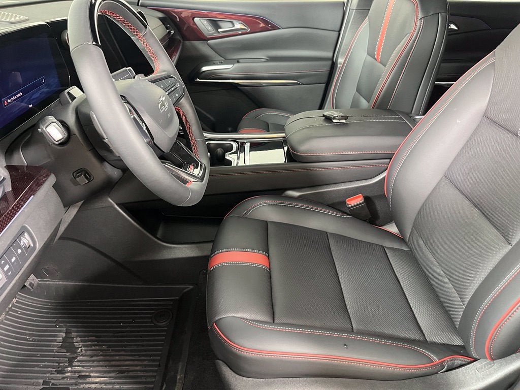 New 2027 Chevrolet Traverse RS w/ LPO, Floor Liner Package AWD/4WD image 15