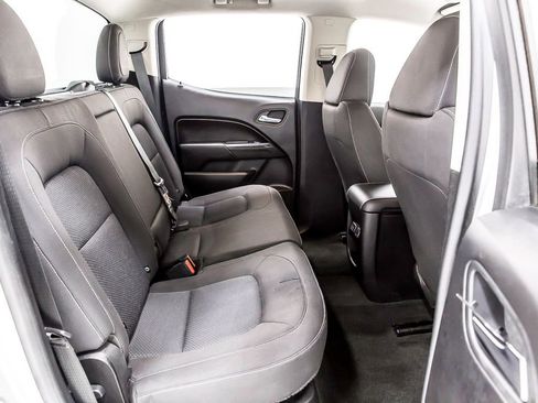 Used 2018 Chevrolet Colorado LT image 33