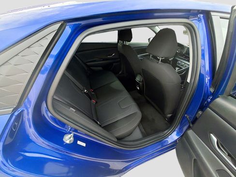 Used 2024 Hyundai Elantra SE FWD image 25