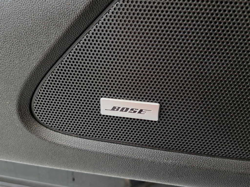 Used 2023 Chevrolet Equinox RS w/ RS Leather Package FWD image 23
