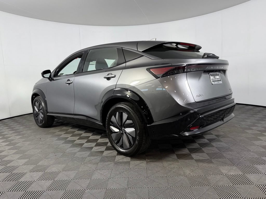 Used 2024 Nissan Ariya AWD image 9