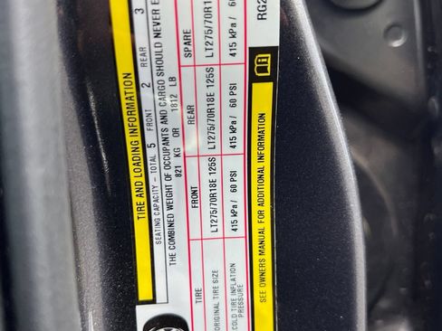 Used 2024 RAM 2500 Laramie w/ Safety Group AWD/4WD image 28