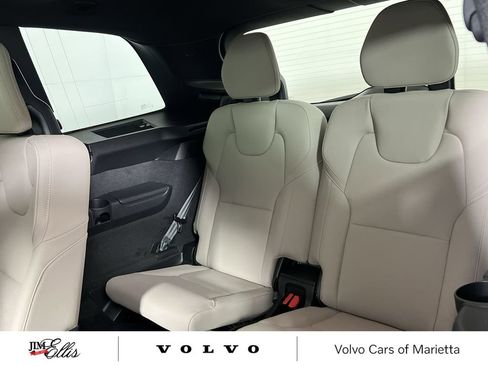 New 2025 Volvo XC90 B6 Core w/ Climate Package image 26