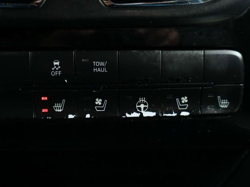 Used 2018 RAM 1500 Sport w/ Hydro Blue Sport Package image 33