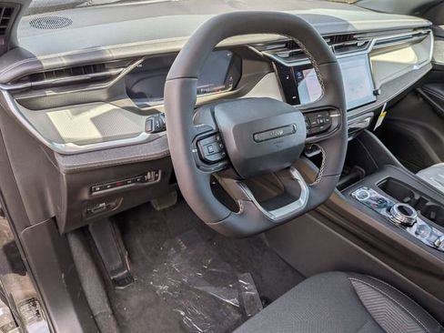 New 2026 Jeep Cherokee Laredo AWD/4WD image 11