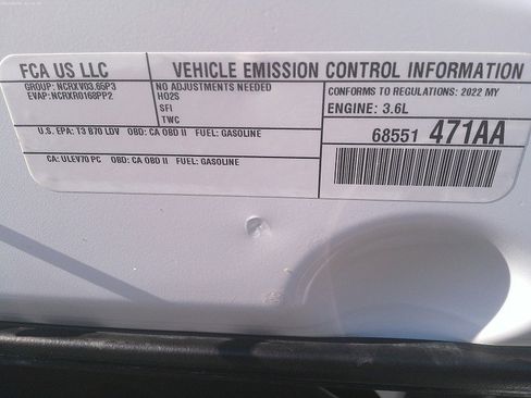 Used 2022 Dodge Challenger GT image 17