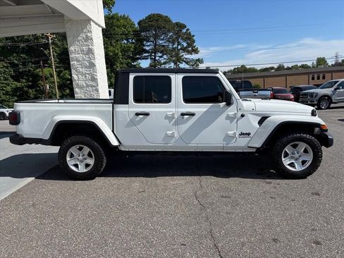 Used 2021 Jeep Gladiator Sport AWD/4WD image 20