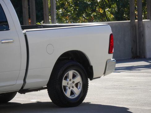 Used 2012 RAM 1500 Classic SLT w/ Luxury Group image 29
