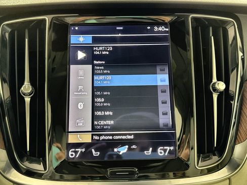 Used 2022 Volvo S60 B5 Momentum w/ Advanced Package image 18