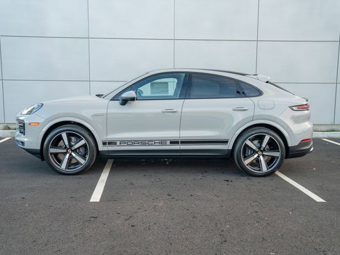 New 2026 Porsche Cayenne E-Hybrid image 2