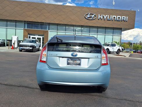 Used 2015 Toyota Prius Three w/ Solar Roof Package FWD image 4