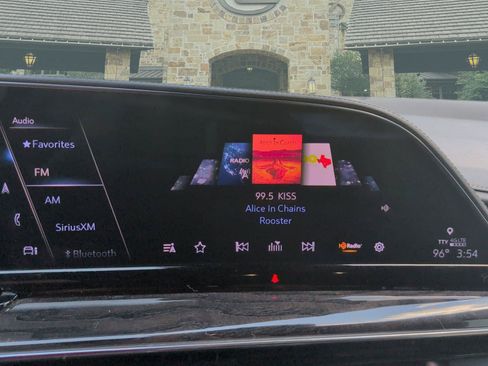 Used 2023 Cadillac Escalade Premium Luxury AWD/4WD image 11