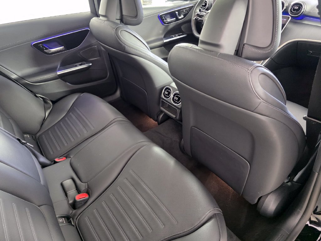 Certified 2023 Mercedes-Benz C 300 4MATIC Sedan image 25