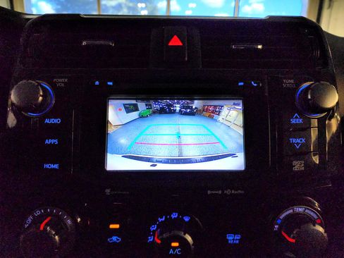 Used 2019 Toyota 4Runner TRD Off-Road Premium w/ Phone Cable & Charge Package image 37