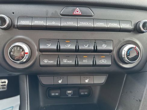 Used 2022 Kia Sportage Nightfall Edition image 25