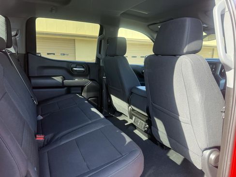 Used 2024 Chevrolet Silverado 1500 Custom Trail Boss w/ Dark Appearance Package image 23