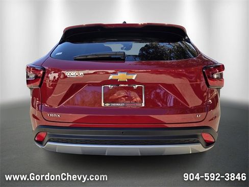 New 2026 Chevrolet Trax LT w/ Driver Confidence Package image 5