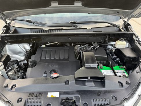 Used 2016 Toyota Highlander Limited Platinum image 12