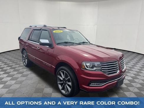 Used 2017 Lincoln Navigator Reserve AWD/4WD image 3