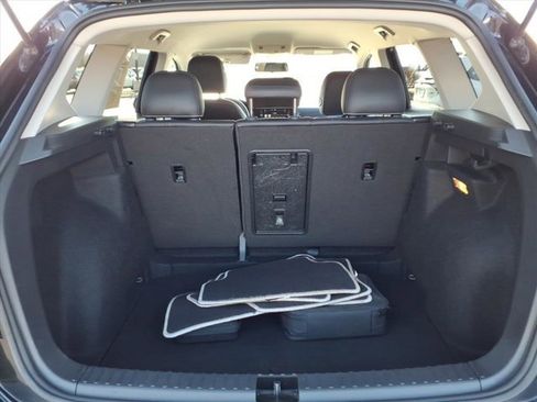 Used 2022 Volkswagen Taos SE image 28