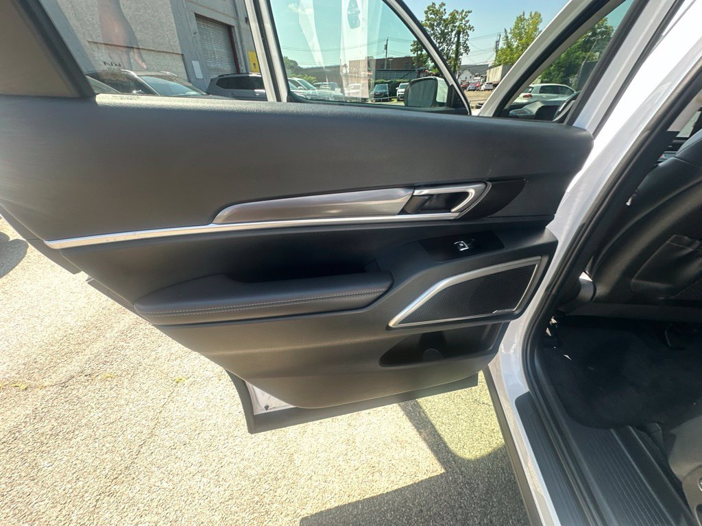 Used 2024 Kia Telluride LX AWD/4WD image 24