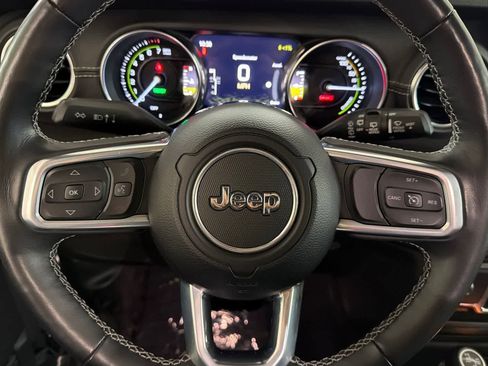 Used 2021 Jeep Wrangler Unlimited Sahara w/ Cold Weather Group AWD/4WD image 24