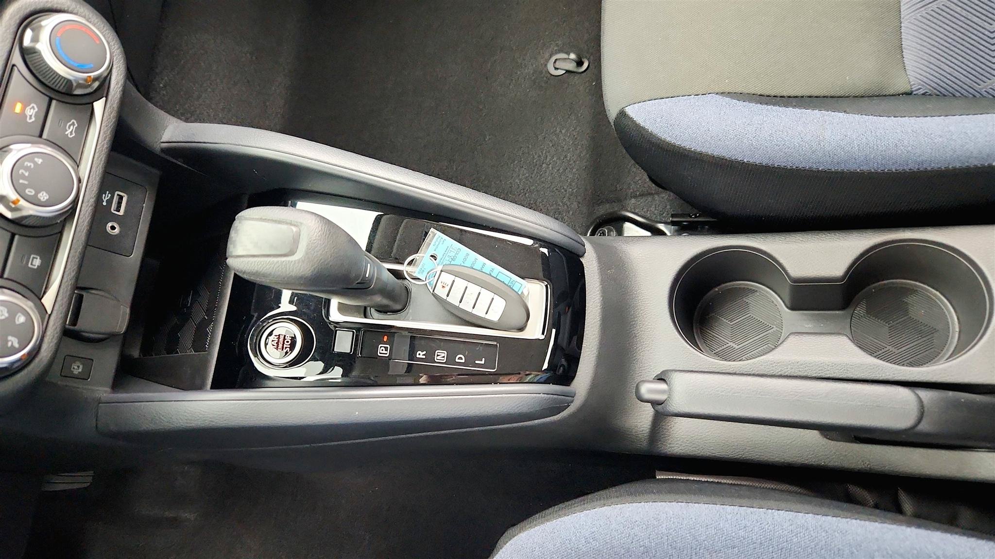 Used 2025 Nissan Versa SV w/ Trunk Package FWD image 15