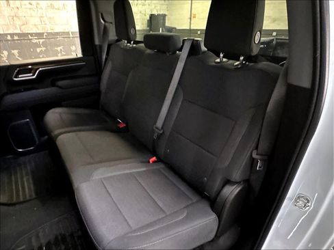 Used 2024 Chevrolet Silverado 2500 LT AWD/4WD image 28