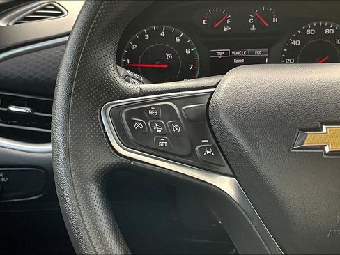 Used 2024 Chevrolet Malibu LT image 11