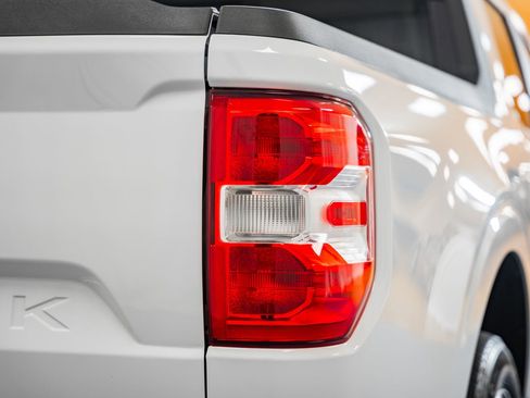 Certified 2024 Ford Maverick Lariat image 7