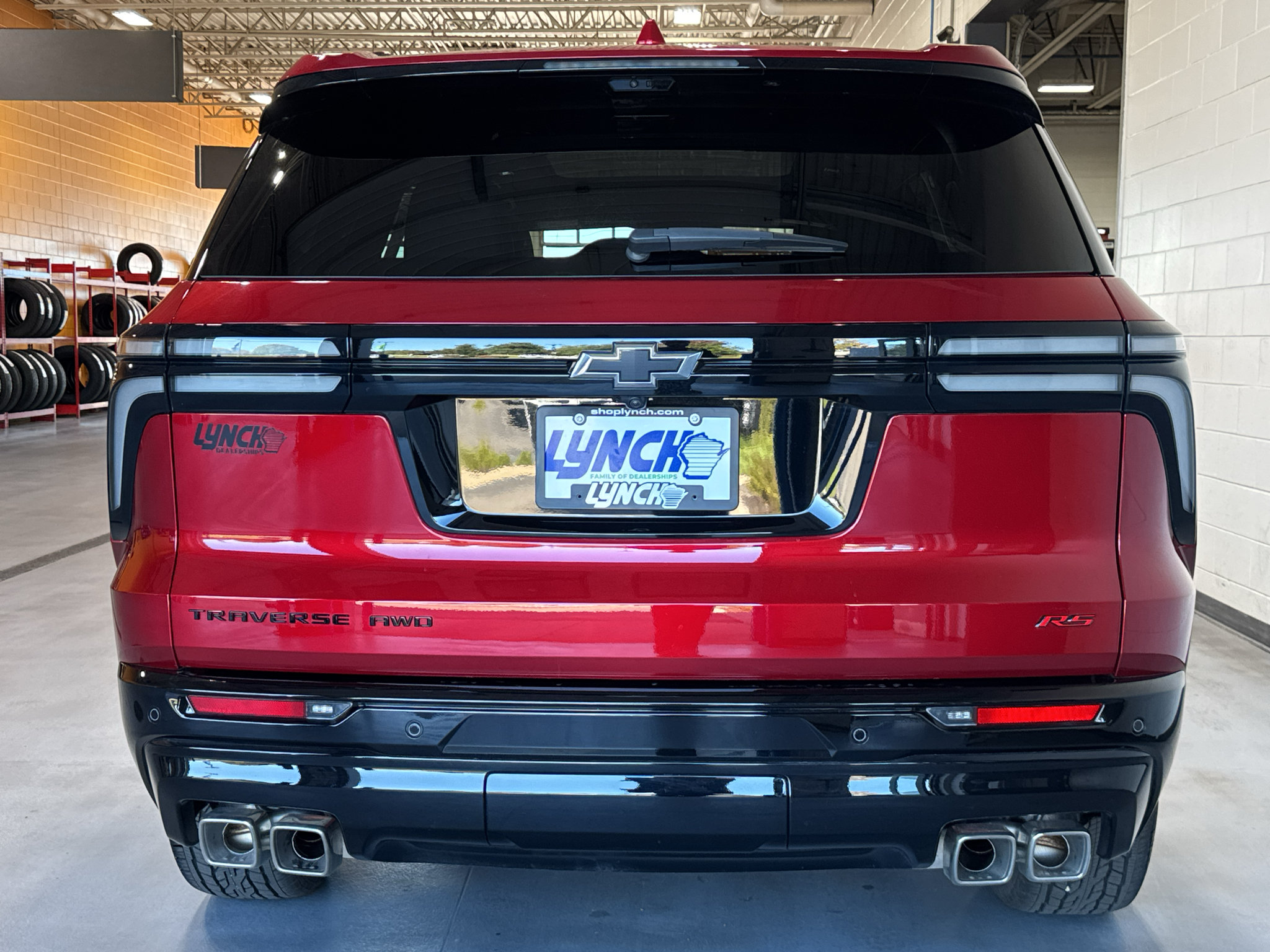 Used 2026 Chevrolet Traverse RS AWD/4WD image 4