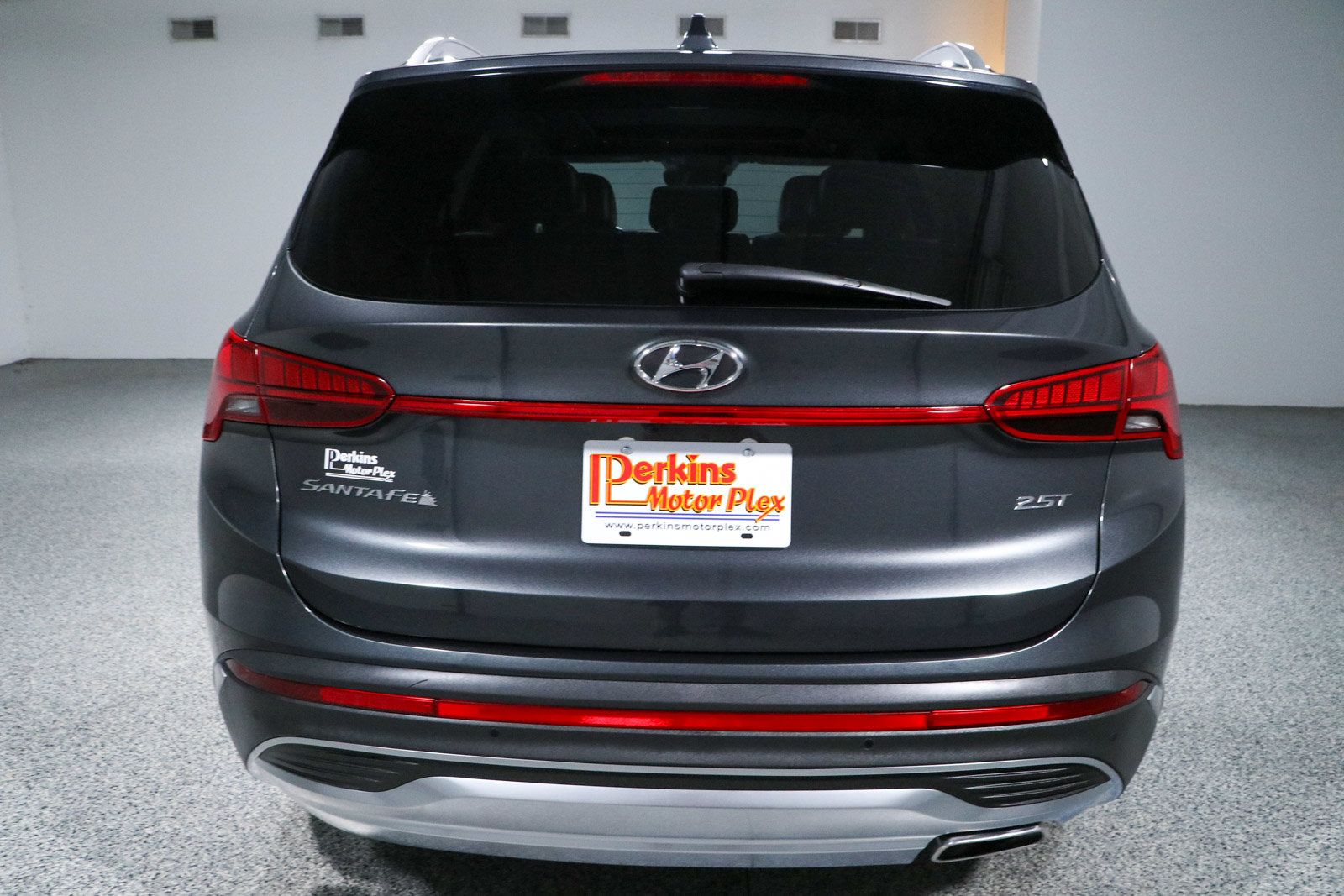 Used 2023 Hyundai Santa Fe Limited FWD image 8