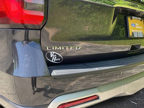 Certified 2024 Ford Expedition Max Limited AWD/4WD image 36