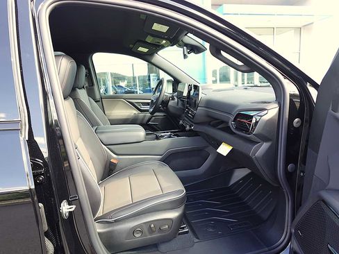 New 2026 Chevrolet Silverado EV Trail Boss w/ Plus Package AWD/4WD image 24