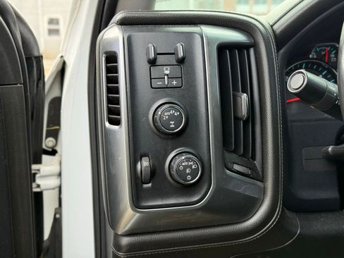 Used 2017 Chevrolet Silverado 1500 LTZ Z71 w/ LTZ Plus Package AWD/4WD image 21