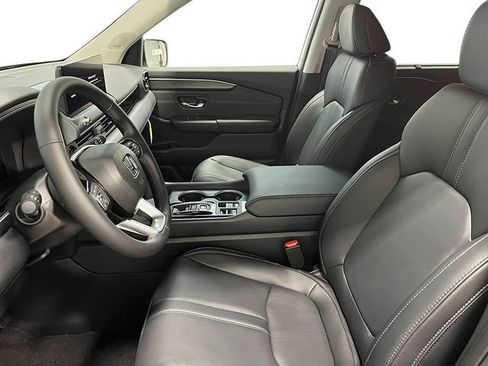 New 2026 Honda Pilot Touring image 16