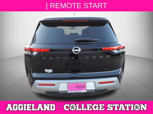 Certified 2023 Nissan Pathfinder SL w/ Lighting Package (N92) image 5