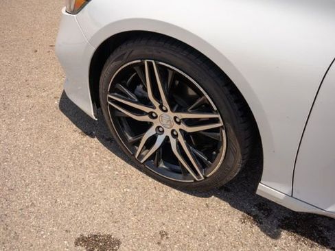 Used 2021 Honda Accord Touring image 11
