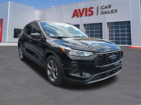 Used 2025 Ford Escape ST-Line FWD image 3
