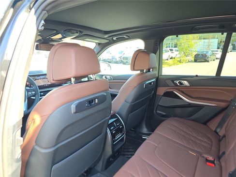 New 2026 BMW X5 xDrive40i AWD/4WD image 16