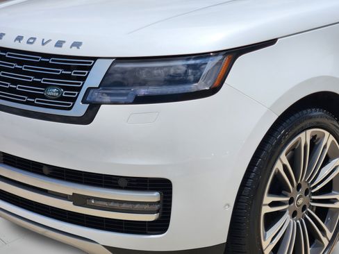 Certified 2024 Land Rover Range Rover Long Wheelbase Autobiography AWD/4WD image 31