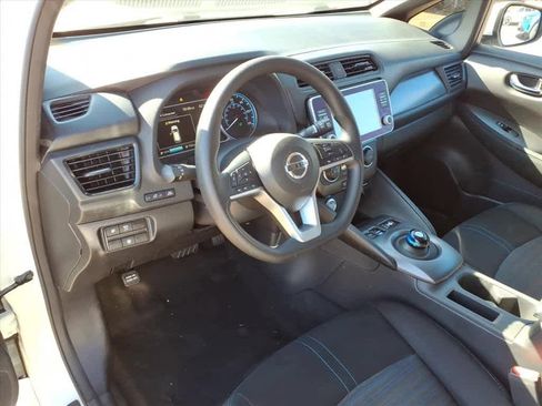 Used 2022 Nissan Leaf S image 15