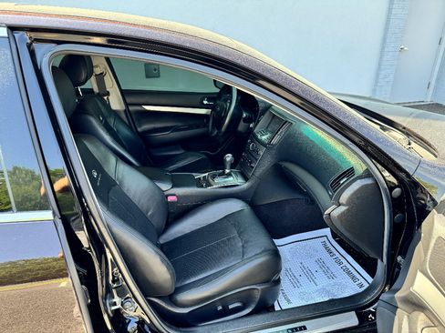 Used 2013 INFINITI G37 x Sedan w/ Premium Pkg AWD/4WD image 12