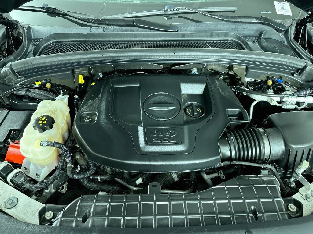 Certified 2023 Jeep Grand Cherokee Summit AWD/4WD image 43