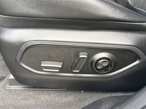 Used 2021 Jeep Grand Cherokee L Laredo image 17